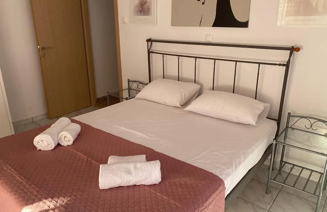Aphrodite-Recently Renovated Modern Apartment-1
